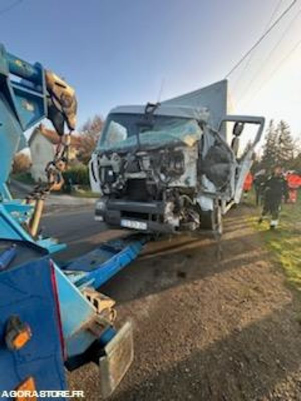 PL RENAULT MIDLUM / 632000 KMS / 2013 - Camion: photos 1 PL RENAULT MIDLUM / 632000 KMS / 2013 - Camion: photos 1