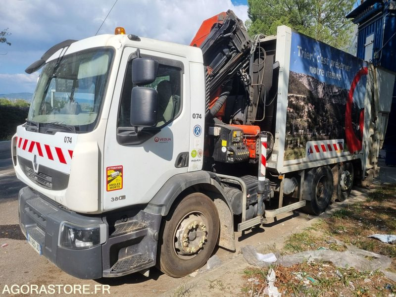 PORTEUR RENAULT 26t BOM GRUE de 2010 - 348000 km (r30074) - Camion: photos 2 PORTEUR RENAULT 26t BOM GRUE de 2010 - 348000 km (r30074) - Camion: photos 2