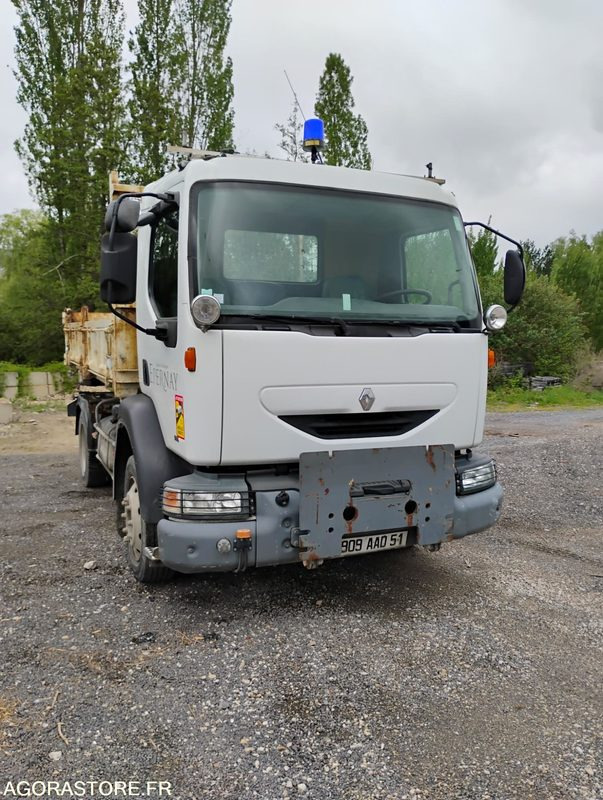 Poids Lourds Renault Midlum 909AAD51 13 Tonnes (4X2) - Camion: photos 1 Poids Lourds Renault Midlum 909AAD51 13 Tonnes (4X2) - Camion: photos 1
