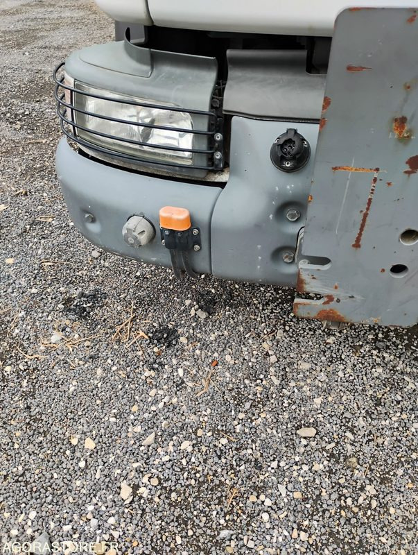 Poids Lourds Renault Midlum 909AAD51 13 Tonnes (4X2) - Camion: photos 4 Poids Lourds Renault Midlum 909AAD51 13 Tonnes (4X2) - Camion: photos 4