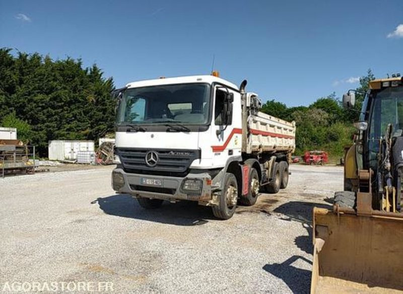 Porteur 8x4 Mercedes Benne 32 tonnes - CE115NQ - 2008 / 517809 KM (ML559) - Camion: photos 2 Porteur 8x4 Mercedes Benne 32 tonnes - CE115NQ - 2008 / 517809 KM (ML559) - Camion: photos 2