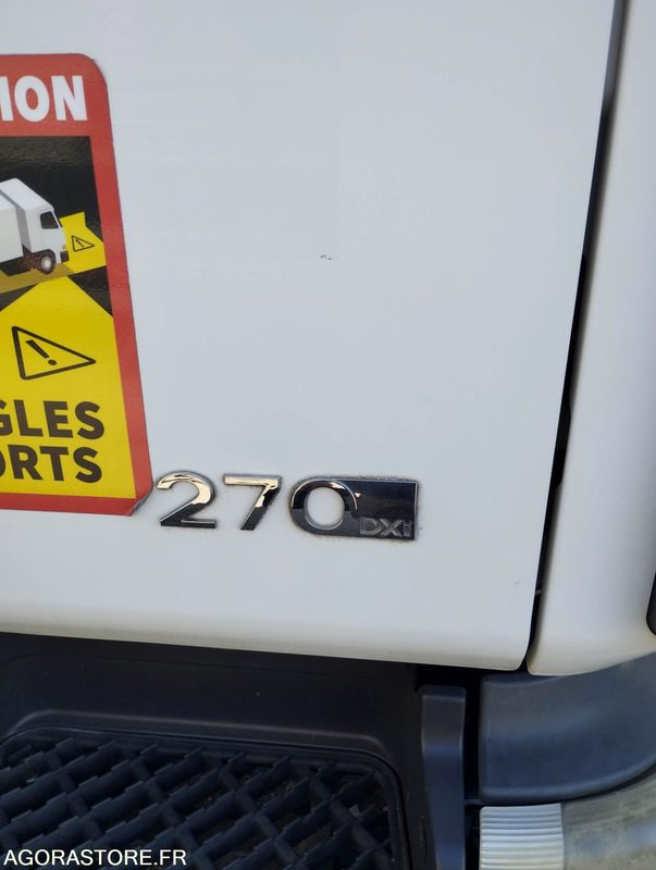 Porteur PREMIUM 270 DXI - 2012 - 299000 kms (D146/BZ-955-WL) - Camion: photos 5 Porteur PREMIUM 270 DXI - 2012 - 299000 kms (D146/BZ-955-WL) - Camion: photos 5