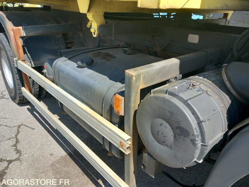 RENAULT KERAX 370 DCI + SALEUSE MECAGIL LEBON (KR0206 + SL0206) - Camion: photos 3 RENAULT KERAX 370 DCI + SALEUSE MECAGIL LEBON (KR0206 + SL0206) - Camion: photos 3