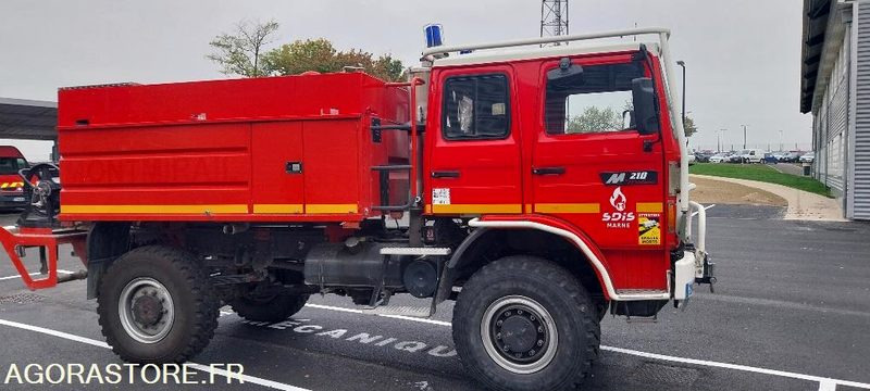 RENAULT M210 4X4 - Camion: photos 1 RENAULT M210 4X4 - Camion: photos 1