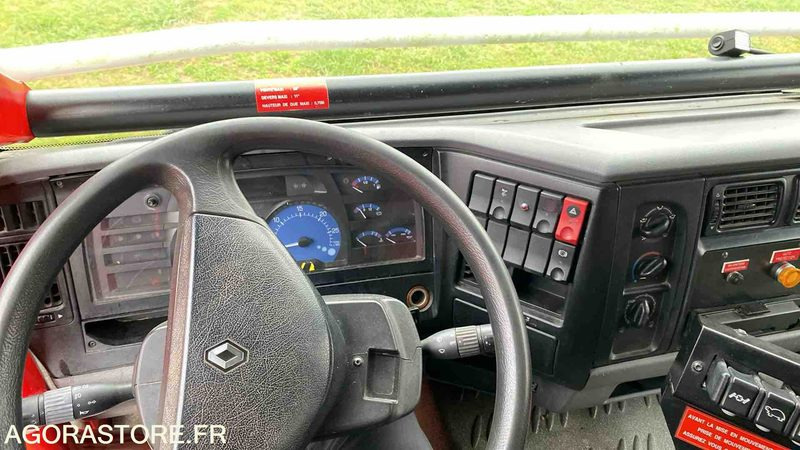 RENAULT MIDLUM 42841kms - 2004 - Camion: photos 3 RENAULT MIDLUM 42841kms - 2004 - Camion: photos 3