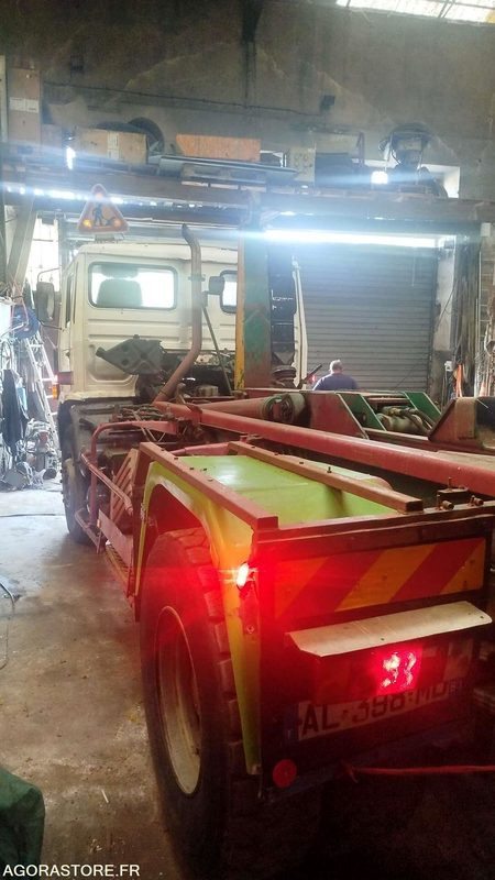 Renault Poids lourd G230 - 1985 - 564616KM - Camion: photos 3 Renault Poids lourd G230 - 1985 - 564616KM - Camion: photos 3