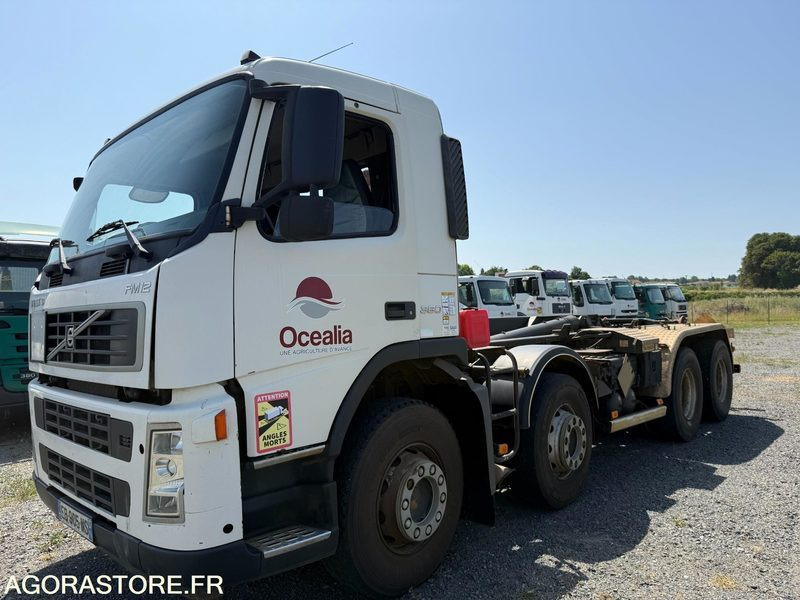 VOLVO FM12 380 - 2004 - 636 982 - Camion: photos 1 VOLVO FM12 380 - 2004 - 636 982 - Camion: photos 1