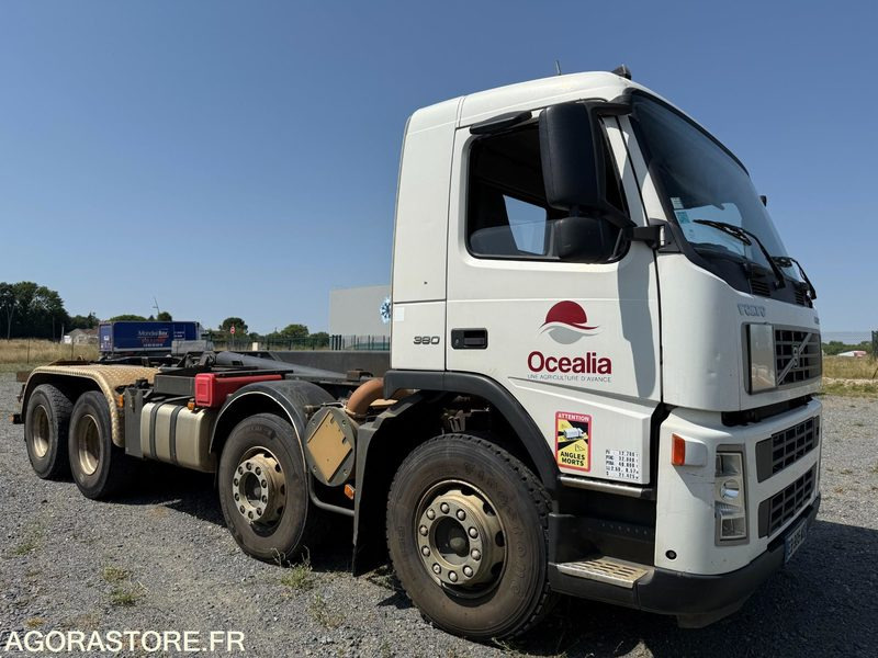 VOLVO FM12 380 - 2004 - 636 982 - Camion: photos 2 VOLVO FM12 380 - 2004 - 636 982 - Camion: photos 2