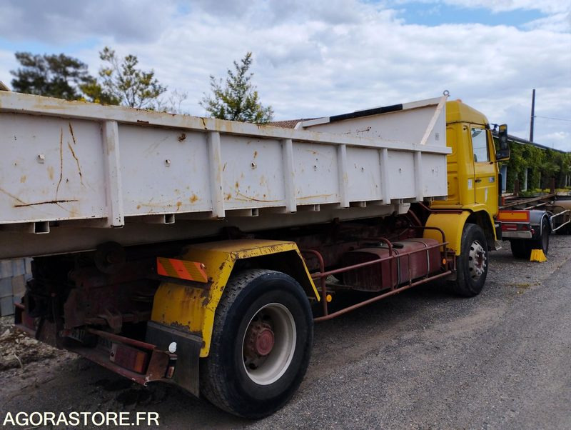 Camion RENAULT AMPLIROLL-1988 - 838556 KMS - Camion: photos 2 Camion RENAULT AMPLIROLL-1988 - 838556 KMS - Camion: photos 2
