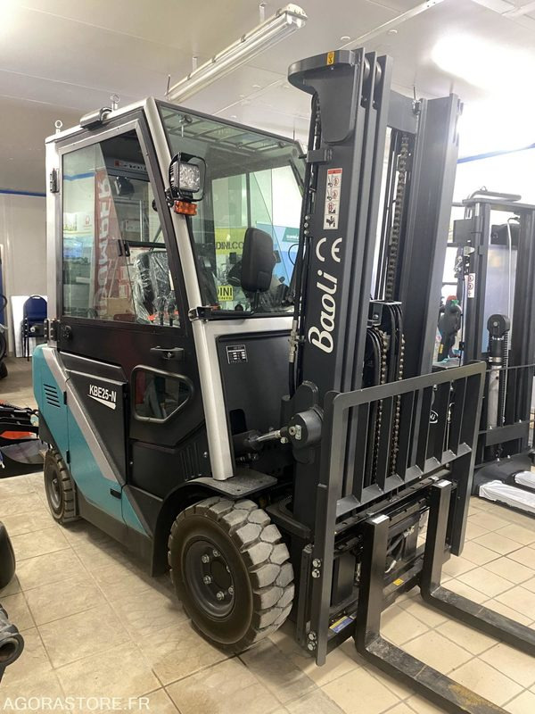 Chariot élévateur BAOLI KBE25N 2T5 ELECTRIQUE CABINE - Chariot élévateur électrique: photos 3 Chariot élévateur BAOLI KBE25N 2T5 ELECTRIQUE CABINE - Chariot élévateur électrique: photos 3