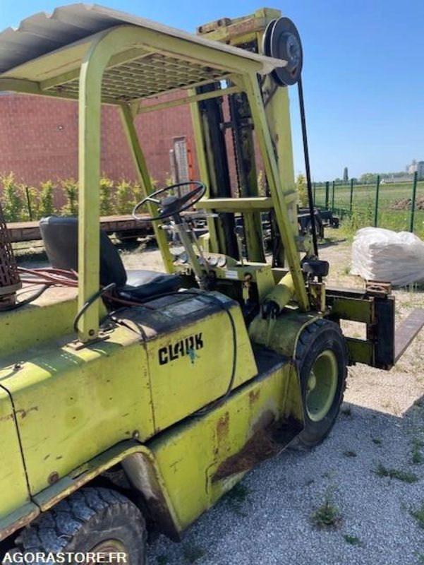 Chariot elevateur Clark 3.5 T - Chariot élévateur diesel: photos 4 Chariot elevateur Clark 3.5 T - Chariot élévateur diesel: photos 4