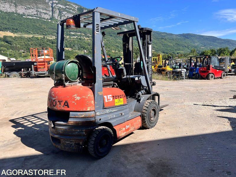 Chariot élévateur à gaz Toyota FG15 4,3m - 1,5T - Année 1994 - 10770 heures - Chariot élévateur à gaz: photos 3 Chariot élévateur à gaz Toyota FG15 4,3m - 1,5T - Année 1994 - 10770 heures - Chariot élévateur à gaz: photos 3