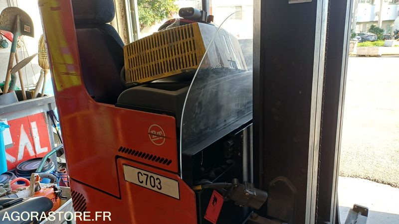 Chariot retractable (Cat.5 R489) Toyota RRE2 5600H (C703) - Chariot élévateur: photos 3 Chariot retractable (Cat.5 R489) Toyota RRE2 5600H (C703) - Chariot élévateur: photos 3