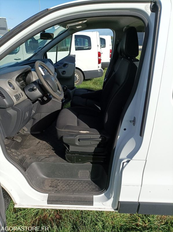 DS-311-SJ - Roulant - RENAULT TRAFIC - VP - 331 363 Kms - Minibus, Transport de personnes: photos 5 DS-311-SJ - Roulant - RENAULT TRAFIC - VP - 331 363 Kms - Minibus, Transport de personnes: photos 5