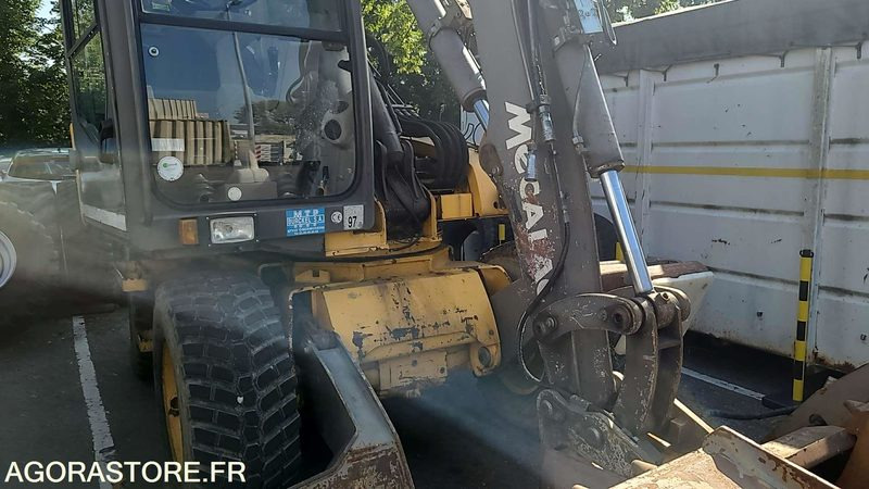 EAU 152 - Pelle hydraulique MECALAC 10 MSX - 2003 - Pelle: photos 3 EAU 152 - Pelle hydraulique MECALAC 10 MSX - 2003 - Pelle: photos 3