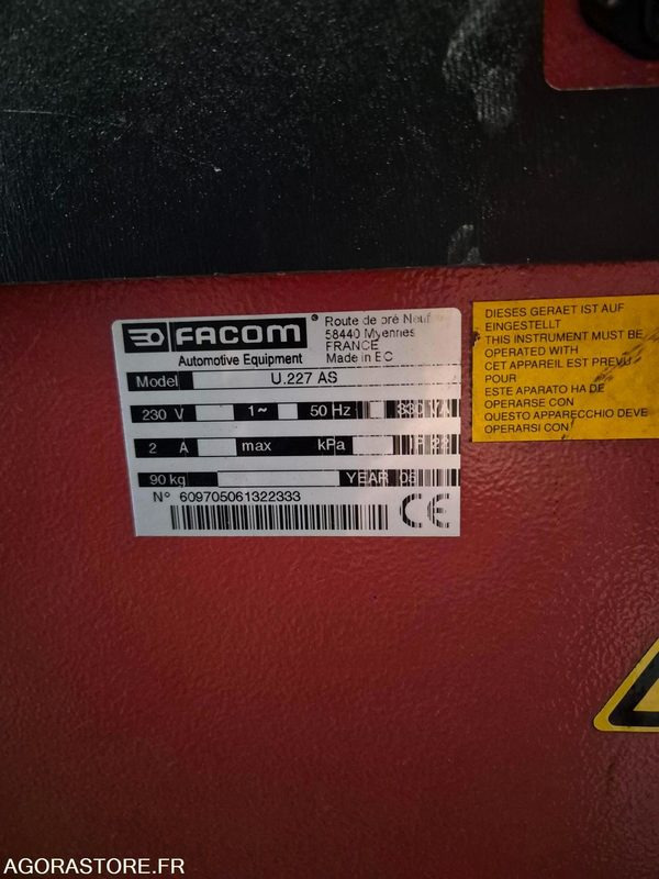 EQUILIBREUSE DE ROUES FACOM - Outil/ Équipement: photos 4 EQUILIBREUSE DE ROUES FACOM - Outil/ Équipement: photos 4