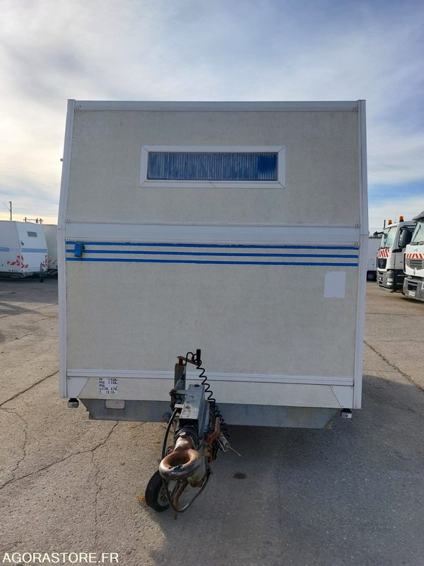 ROULOTTE YSM REVES 4 - 2006 - Engins de chantier: photos 1 ROULOTTE YSM REVES 4 - 2006 - Engins de chantier: photos 1