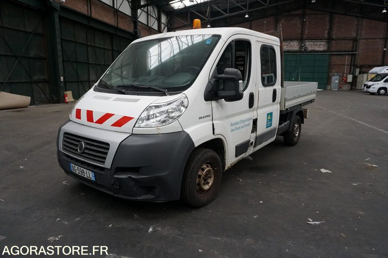 FIAT DUCATO PLATEAU DOUBLE CABINE - Utilitaire benne: photos 2 FIAT DUCATO PLATEAU DOUBLE CABINE - Utilitaire benne: photos 2