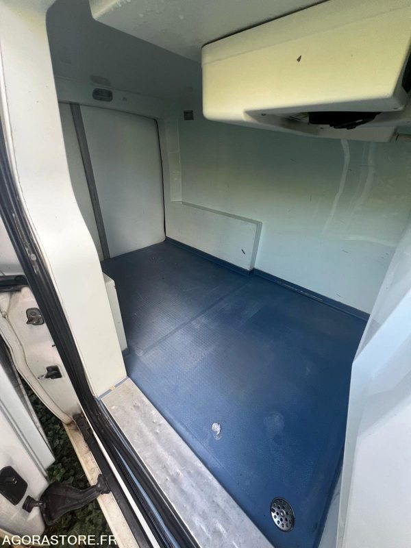 FIAT- SCUDO - 2016 - 230 000 KM - FRIGORIFIQUE MULTI TEMPERATURE - Utilitaire frigorifique: photos 4 FIAT- SCUDO - 2016 - 230 000 KM - FRIGORIFIQUE MULTI TEMPERATURE - Utilitaire frigorifique: photos 4
