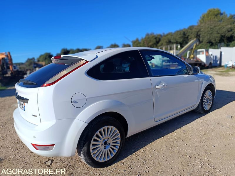FORD FOCUS 1.6 TDCI 90CH - 2009 - 187000KMS - Voiture: photos 4 FORD FOCUS 1.6 TDCI 90CH - 2009 - 187000KMS - Voiture: photos 4
