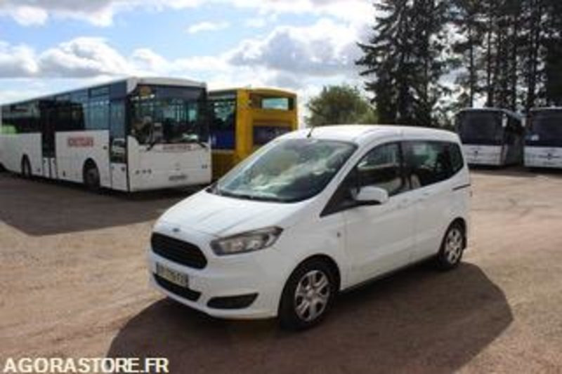 FORD TOURNEO - 2017 - 157 918 KMS - EP779FZ - Fourgonnette: photos 1 FORD TOURNEO - 2017 - 157 918 KMS - EP779FZ - Fourgonnette: photos 1