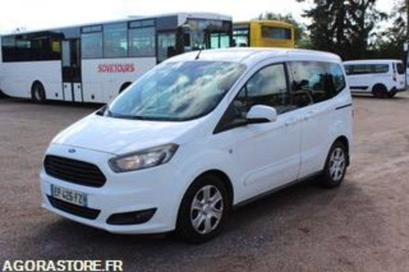 FORD TOURNEO - 2017 - 178 348 KMS - EP426FZ - Fourgonnette: photos 1 FORD TOURNEO - 2017 - 178 348 KMS - EP426FZ - Fourgonnette: photos 1