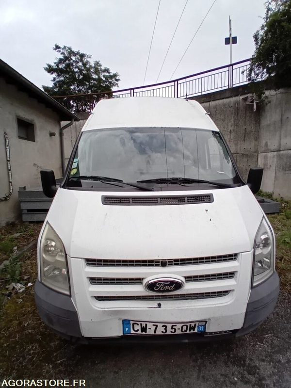FORD | TRANSIT FOURGON | 2013 | 111894KM - Fourgon utilitaire: photos 4 FORD | TRANSIT FOURGON | 2013 | 111894KM - Fourgon utilitaire: photos 4