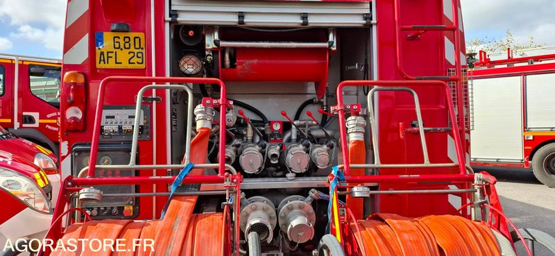 FOURGON POMPE TONNE - RENAULT MIDLUM - 680 AFL 29 - Camion de pompier: photos 4 FOURGON POMPE TONNE - RENAULT MIDLUM - 680 AFL 29 - Camion de pompier: photos 4