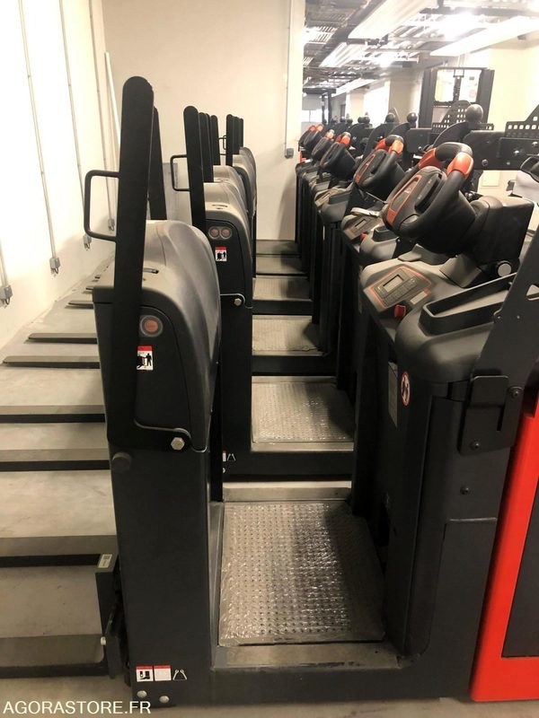 Gerbeur à plateforme élevable - Gerbeur: photos 1 Gerbeur à plateforme élevable - Gerbeur: photos 1