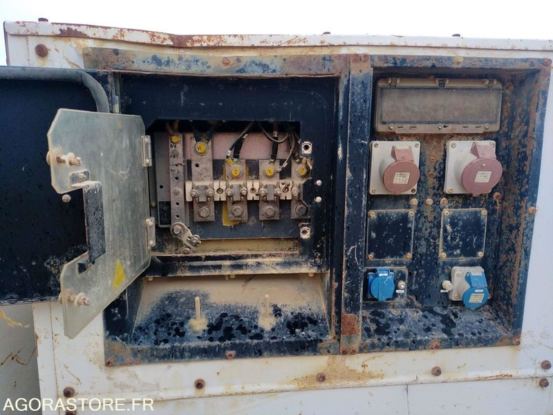 Groupe électrogène SDMO 60 kVA - Groupe électrogène: photos 5 Groupe électrogène SDMO 60 kVA - Groupe électrogène: photos 5