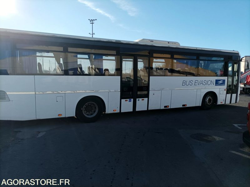 IRISBUS RECREO - CAR - Bus scolaire: photos 4 IRISBUS RECREO - CAR - Bus scolaire: photos 4