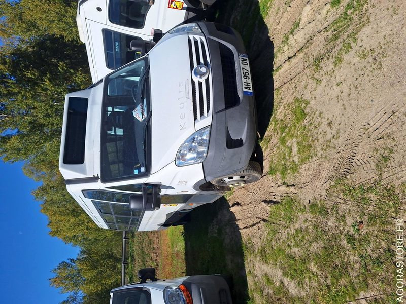 IVECO BUS DAILY N°092063 - Minibus, Transport de personnes: photos 2 IVECO BUS DAILY N°092063 - Minibus, Transport de personnes: photos 2