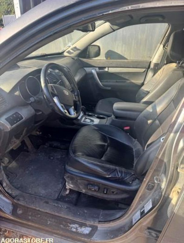 KIA SORENTO // BN-896-BD // 257 559KM // 2011 - SUV: photos 2 KIA SORENTO // BN-896-BD // 257 559KM // 2011 - SUV: photos 2