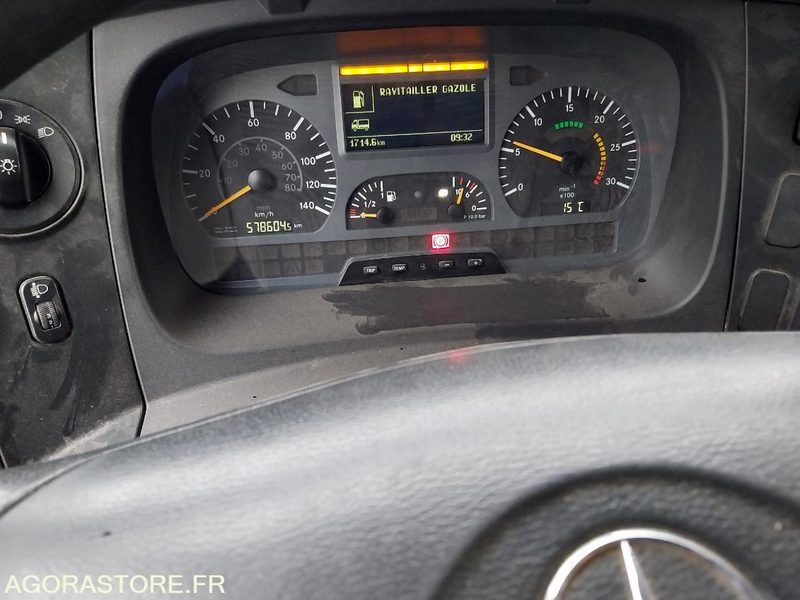 MERCEDES AXOR 1828N - 2002 / 578 610 KM - Châssis cabine: photos 5 MERCEDES AXOR 1828N - 2002 / 578 610 KM - Châssis cabine: photos 5