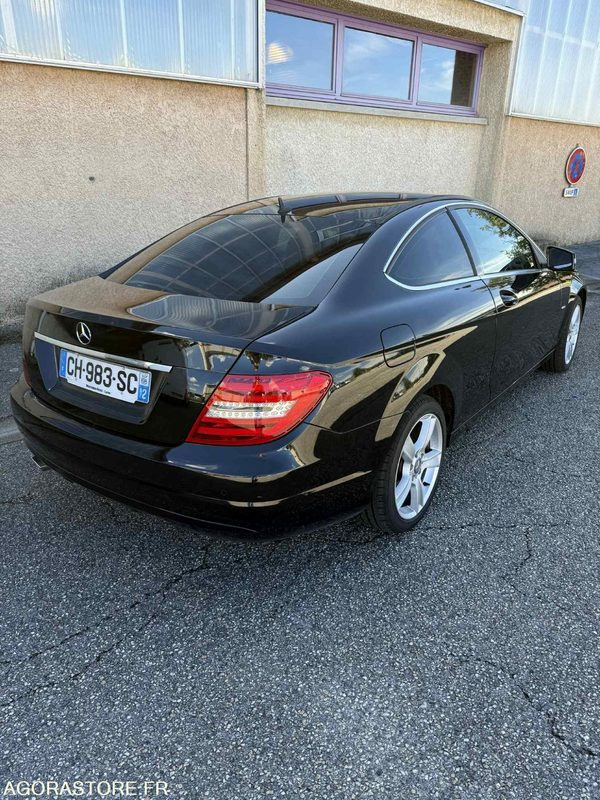 MERCEDES CLASSE C 220 CDI COUPÉ - Voiture: photos 5 MERCEDES CLASSE C 220 CDI COUPÉ - Voiture: photos 5