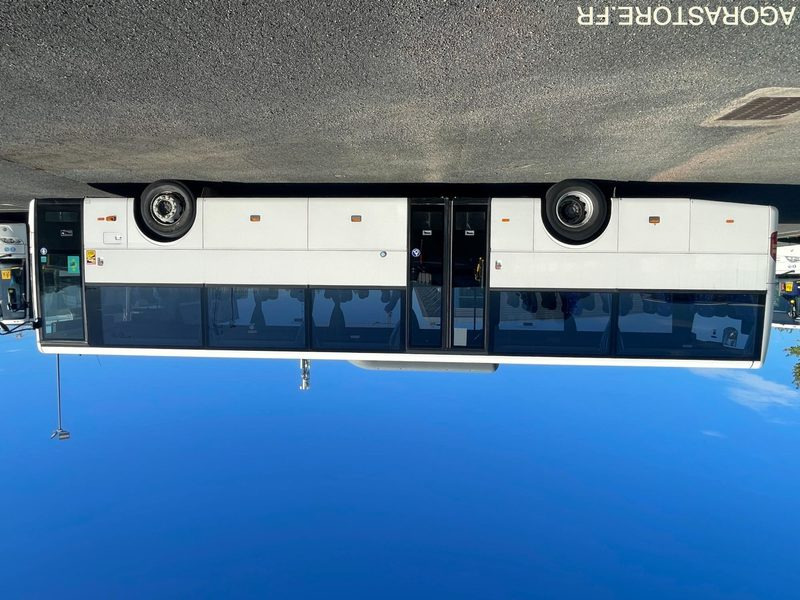 MERCEDES INTOURO N°093301 - Minibus, Transport de personnes: photos 3 MERCEDES INTOURO N°093301 - Minibus, Transport de personnes: photos 3