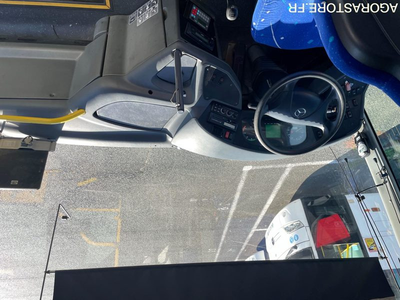 MERCEDES INTOURO N°093301 - Minibus, Transport de personnes: photos 5 MERCEDES INTOURO N°093301 - Minibus, Transport de personnes: photos 5