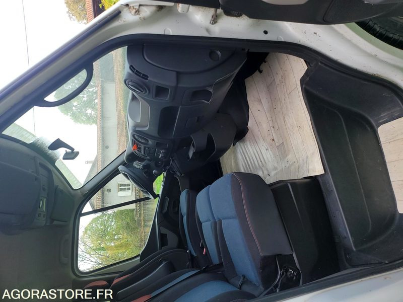 MINI BUS RENAULT MASTER - Minibus, Transport de personnes: photos 3 MINI BUS RENAULT MASTER - Minibus, Transport de personnes: photos 3