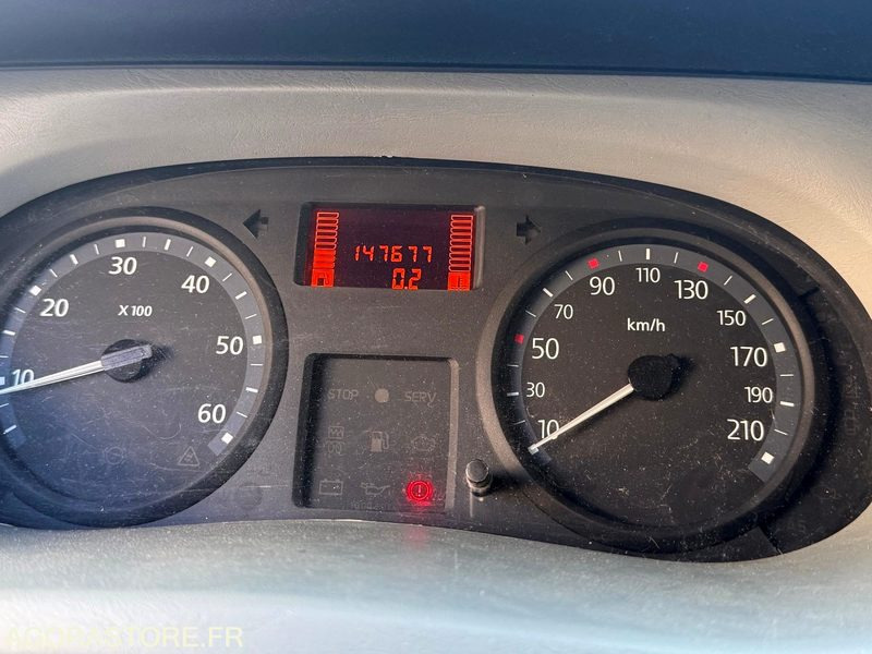 MINIBUS RENAULT TRAFIC 523 BBK 69 - Minibus, Transport de personnes: photos 5 MINIBUS RENAULT TRAFIC 523 BBK 69 - Minibus, Transport de personnes: photos 5