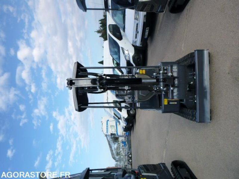 MINIPELLE YCW 1T5 EURO5 -2025 - NEUF - Pelle: photos 2 MINIPELLE YCW 1T5 EURO5 -2025 - NEUF - Pelle: photos 2