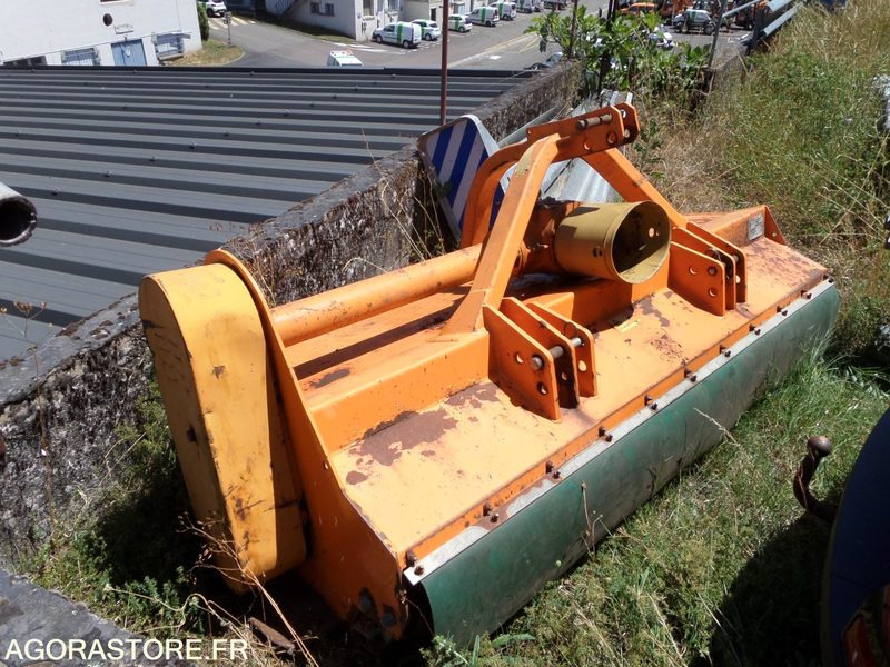 Rotobroyeur frontal noremat XP2000 -2009- N2GF - Machine agricole: photos 1 Rotobroyeur frontal noremat XP2000 -2009- N2GF - Machine agricole: photos 1