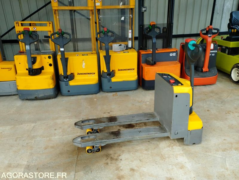 JUNGHEINRICH EJE M13 - 2024 - Transpalette électrique - Matériel de manutention: photos 3 JUNGHEINRICH EJE M13 - 2024 - Transpalette électrique - Matériel de manutention: photos 3