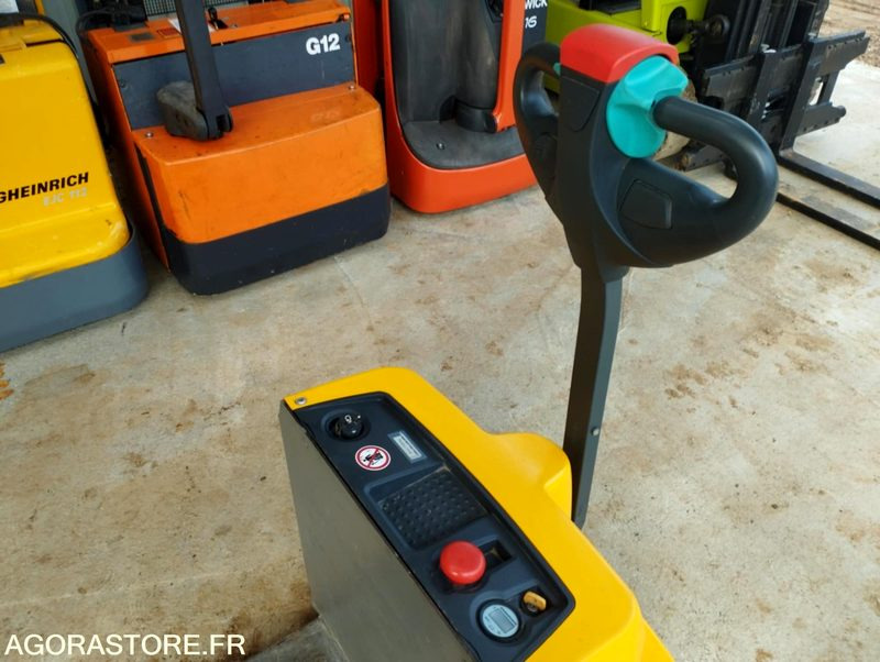 JUNGHEINRICH EJE M13 - 2024 - Transpalette électrique - Matériel de manutention: photos 2 JUNGHEINRICH EJE M13 - 2024 - Transpalette électrique - Matériel de manutention: photos 2