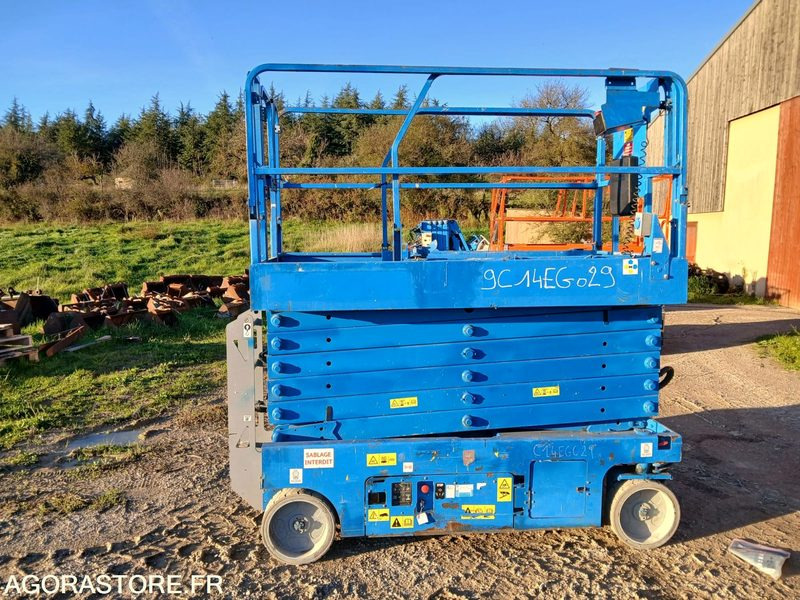 Nacelle ciseaux électrique 14M Genie GS 4047 - Nacelle: photos 3 Nacelle ciseaux électrique 14M Genie GS 4047 - Nacelle: photos 3