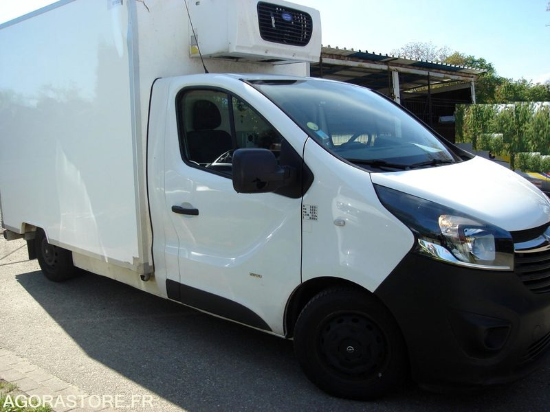 OPEL VIVARO FRIGORIFIQUE - 2017 - 159600KM - Utilitaire frigorifique: photos 2 OPEL VIVARO FRIGORIFIQUE - 2017 - 159600KM - Utilitaire frigorifique: photos 2