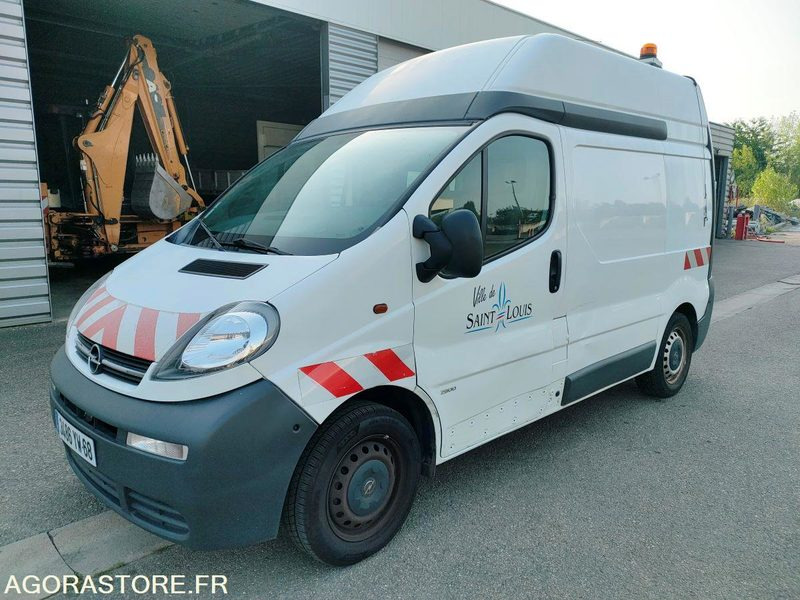 OPEL VIVARO - Fourgon utilitaire: photos 1 OPEL VIVARO - Fourgon utilitaire: photos 1