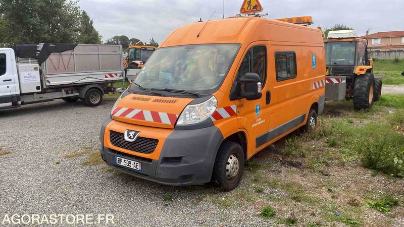 PEUGEOT BOXER 4X4 DANGEL - 2011 - 155041 KM - Fourgon utilitaire: photos 1 PEUGEOT BOXER 4X4 DANGEL - 2011 - 155041 KM - Fourgon utilitaire: photos 1