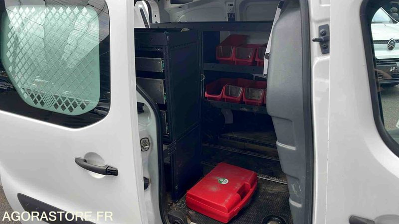 PEUGEOT PARTNER DANGEL - 2016 - 194550KM - EE566FD - Fourgonnette: photos 5 PEUGEOT PARTNER DANGEL - 2016 - 194550KM - EE566FD - Fourgonnette: photos 5