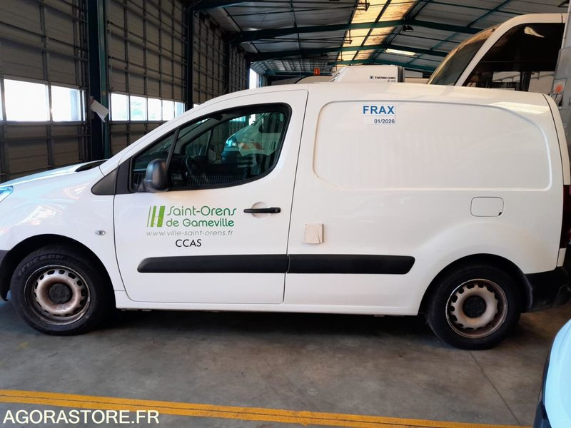 PEUGEOT PARTNER II 1.6 Vti 50026 kms 2016 frigo - Fourgonnette: photos 4 PEUGEOT PARTNER II 1.6 Vti 50026 kms 2016 frigo - Fourgonnette: photos 4