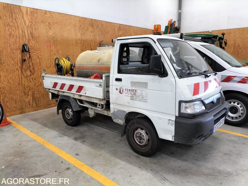 PIAGGIO PORTER - Utilitaire benne: photos 1 PIAGGIO PORTER - Utilitaire benne: photos 1